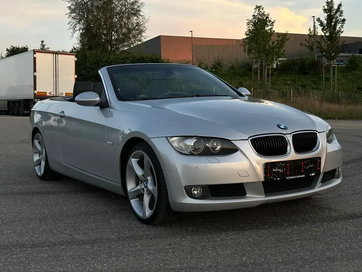 Gebraucht BMW 320 Cabriolet M Sport 170 PS (125 kW) 2009 Silber Cabrio