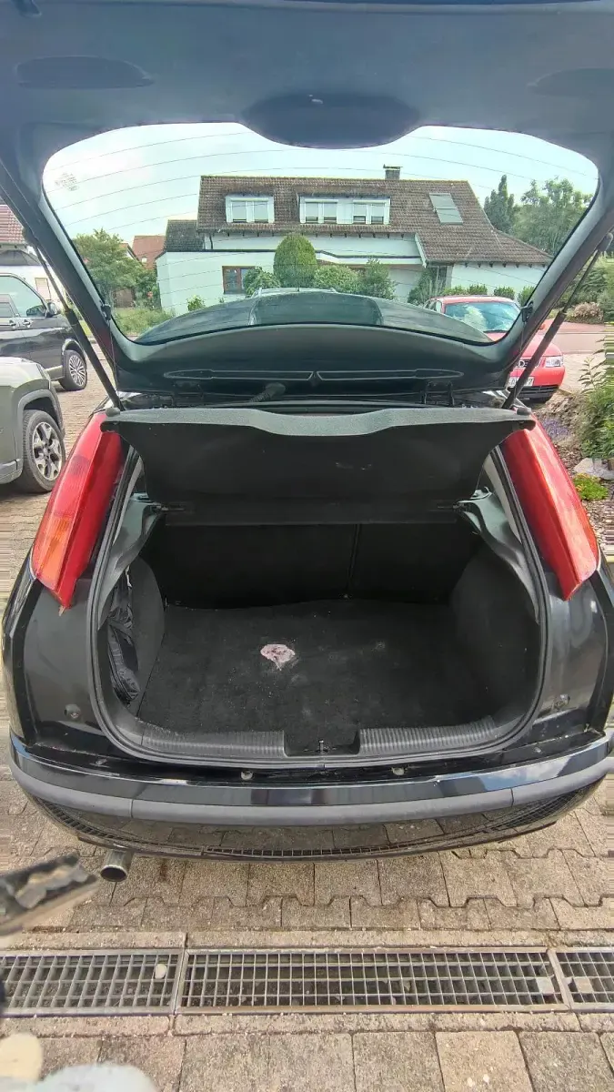 Gebraucht Ford Focus 101 PS (74 kW) 2003 Schwarz Kleinwagen