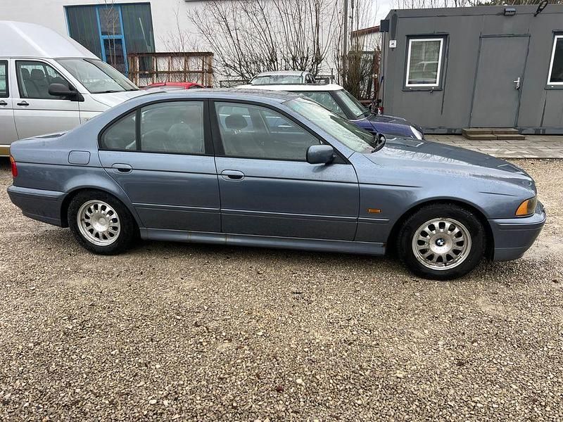 Gebraucht BMW 525 192 PS (141 kW) 2002 Limousine