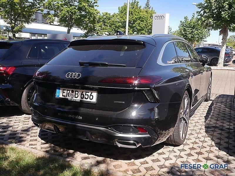 Gebraucht Audi A6 Ambiente 367 PS (269 kW) 2025 Mythosschwarz metallic Kombi