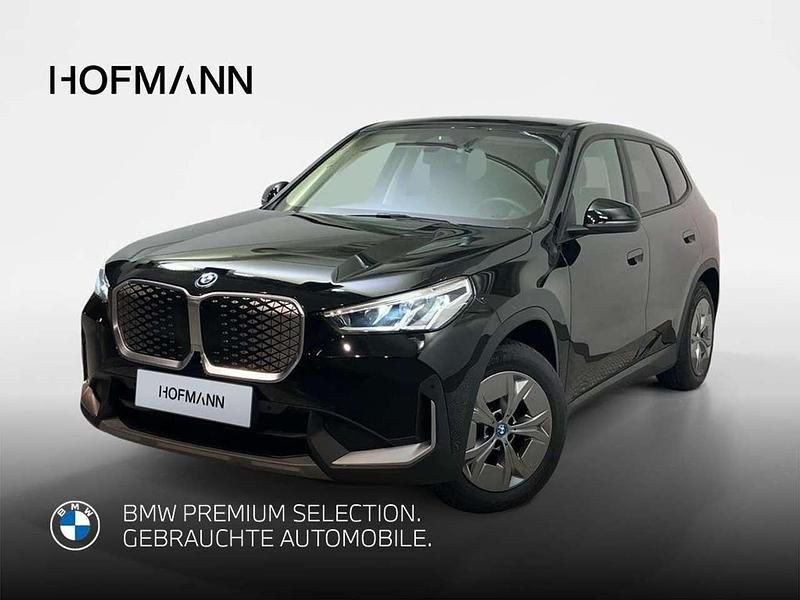 Schwarz Gebraucht 2023 BMW iX1 Performance SUV | 37.890 € (Fairer Preis) - Bild 1/3