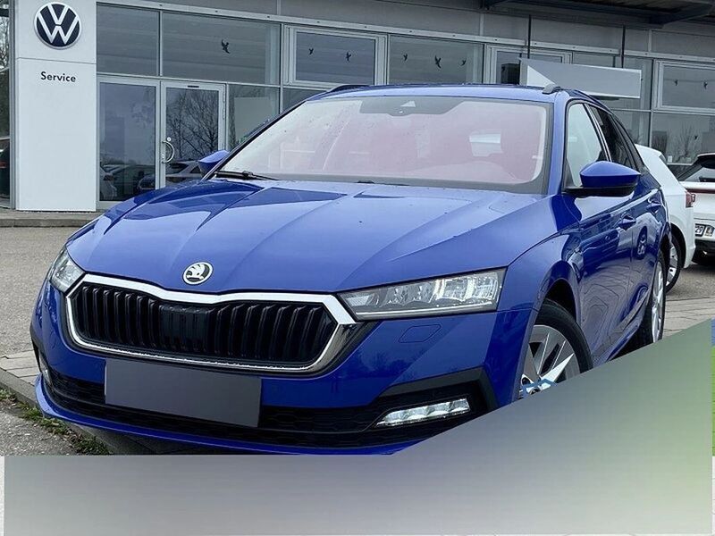 Blau Gebraucht 2021 Skoda Octavia Clever Kombi | 28.049 € (Guter Preis) - Bild 1/4