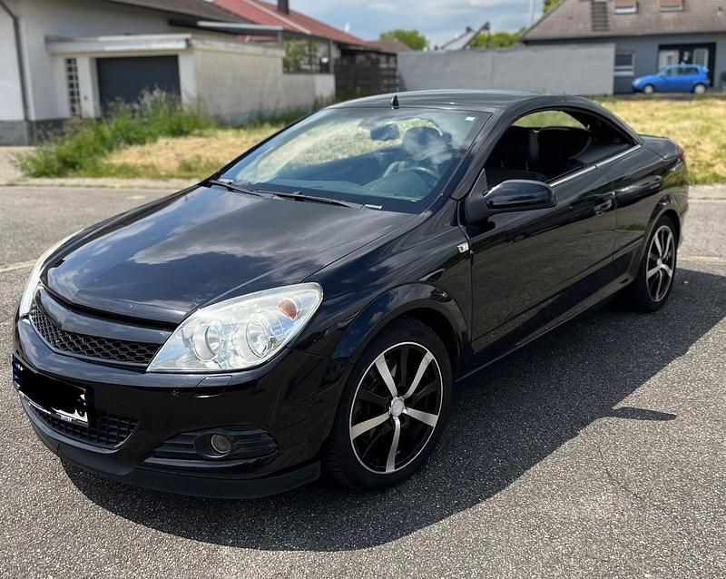 Gebraucht Opel Astra Cabriolet Edition 150 PS (110 kW) 2007 Schwarz Cabrio