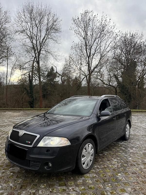 Schwarz Gebraucht 2008 Skoda Octavia Sport Kombi | 1.799 € (Fairer Preis) - Bild 1/4