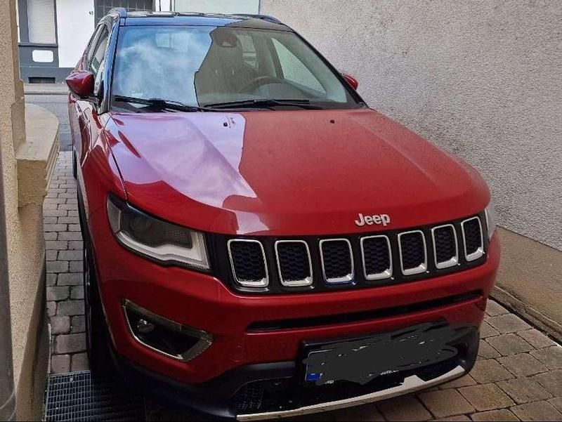 Rot Gebraucht 2018 Jeep Compass Limited SUV | 16.500 € (Superpreis) - Bild 1/2