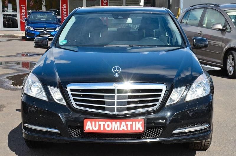 Gebraucht Mercedes E300 252 PS (185 kW) 2013 Schwarz Limousine