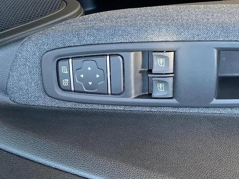 Gebraucht Renault Zoe Evolution 80 kW (109 PS) 2022 Weiß Kleinwagen