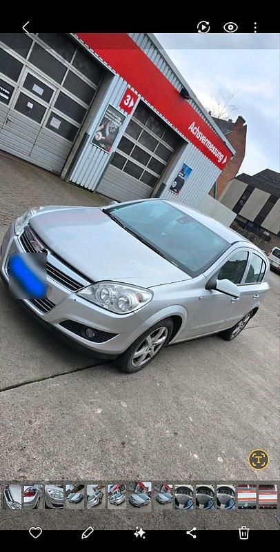 Gebraucht Opel Astra 116 PS (85 kW) 2009 Silber Limousine