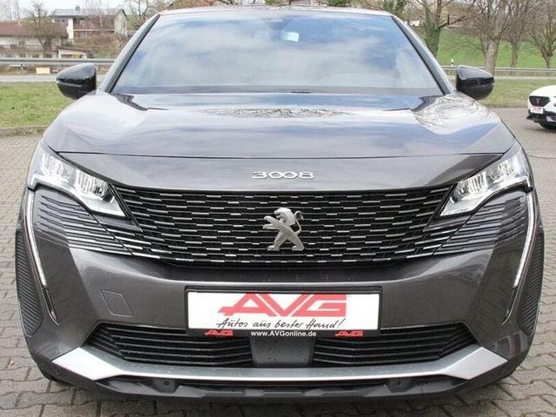 Platiniumgrau (metallic) Gebraucht 2024 Peugeot 3008 Allure SUV | 20.890 € (Superpreis) - Bild 1/4