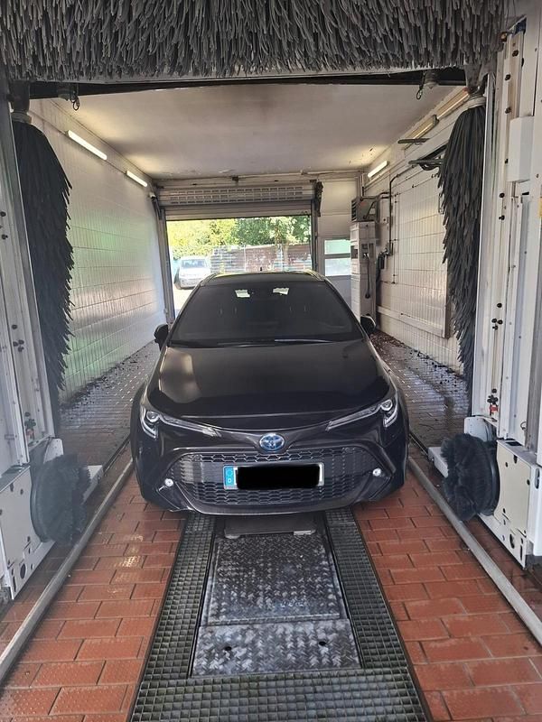 Schwarz Gebraucht 2021 Toyota Corolla Limousine | 15.000 € (Fairer Preis) - Bild 1/4