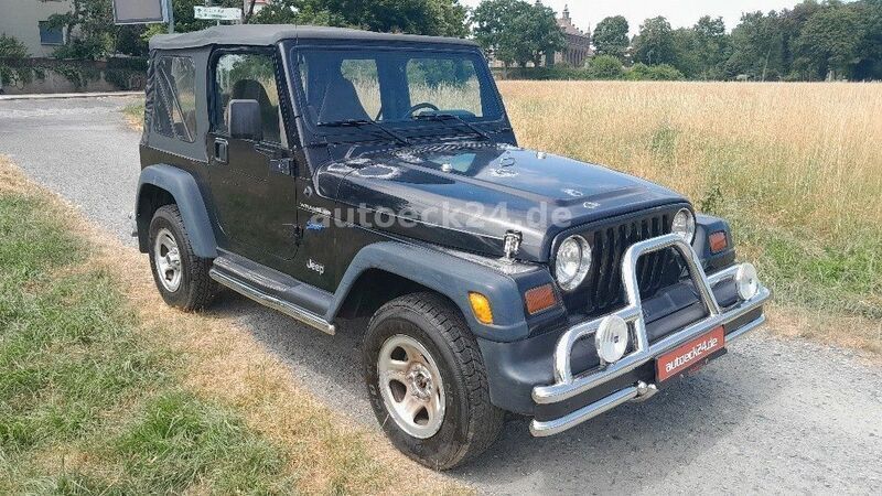 Schwarz Gebraucht 1997 Jeep Wrangler Sport SUV | 7.995 € - Bild 1/4