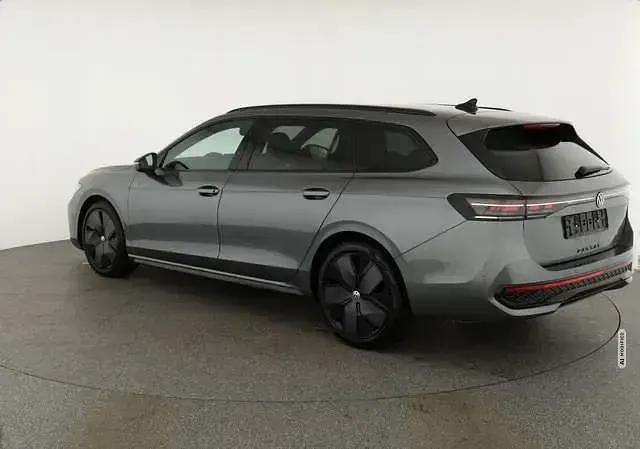 Neu VW Passat R-line 265 PS (194 kW) 2026 Grau metallic Kombi