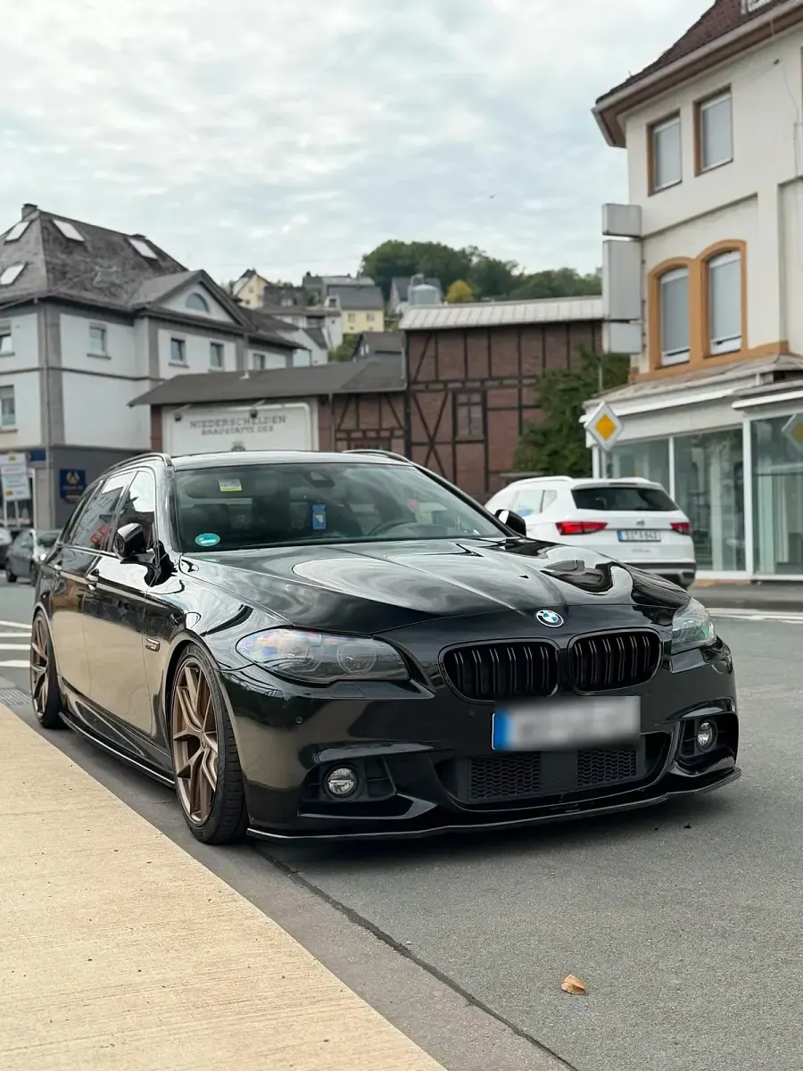 Gebraucht BMW 530 258 PS (189 kW) 2016 Schwarz Kombi