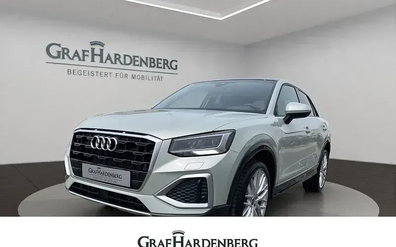 Neu Audi Q2 Advanced Plus 150 PS (110 kW) 2026 Silber SUV