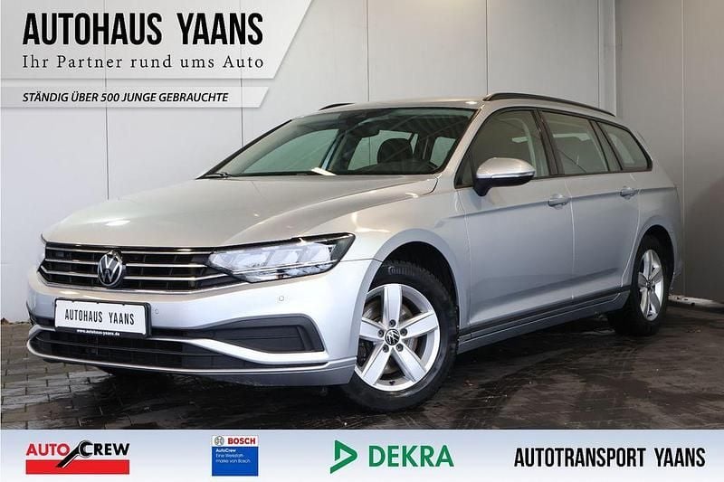 Silber Gebraucht 2022 VW Passat Conceptline Limousine | 15.789 € (Guter Preis) - Bild 1/4