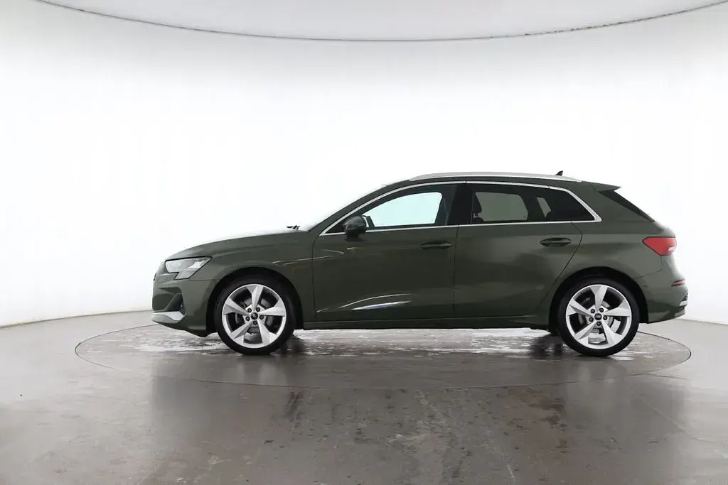 Gebraucht Audi A3 Advanced 116 PS (85 kW) 2025 Grün Limousine