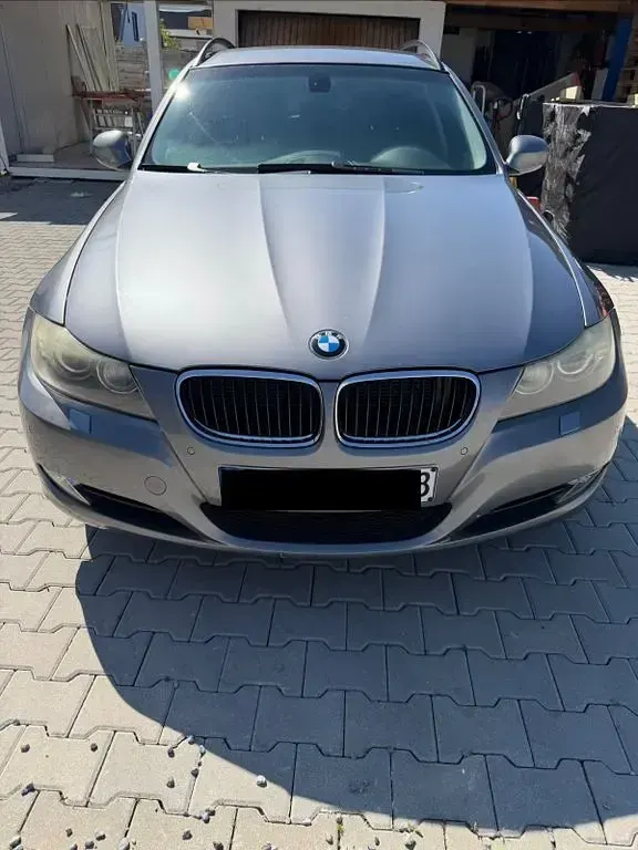 Gebraucht BMW 320 177 PS (130 kW) 2008 Grau Kombi