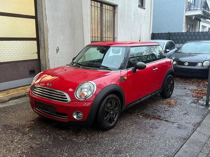 Rot Gebraucht 2009 Mini ONE Kleinwagen | 3.350 € (Guter Preis) - Bild 1/4