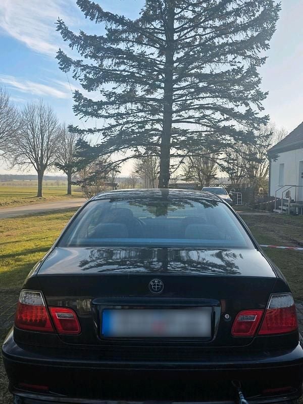 Gebraucht BMW 323 Basis 170 PS (125 kW) 1999 Schwarz Coupé