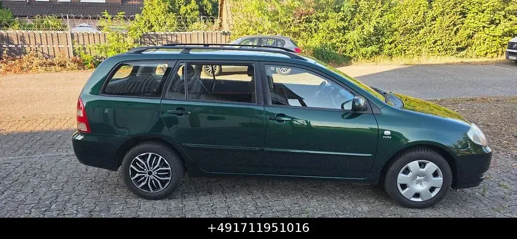 Gebraucht Toyota Corolla 110 PS (80 kW) 2002 Grün Kombi