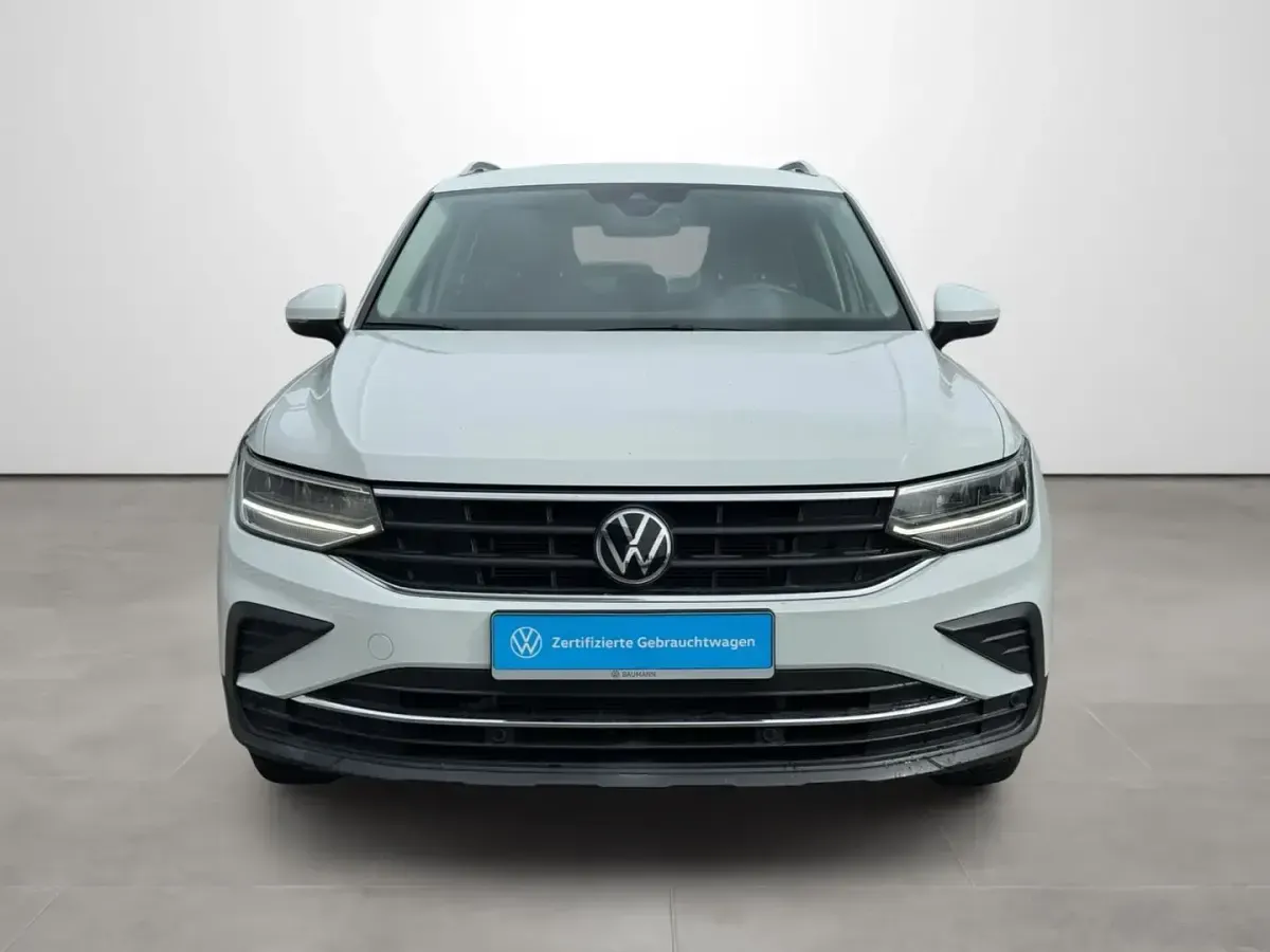 Gebraucht VW Tiguan Active 150 PS (110 kW) 2022 Weiß SUV