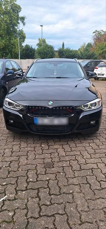 Schwarz Gebraucht 2015 BMW 320 Kombi | 9.999 € (Fairer Preis) - Bild 1/4
