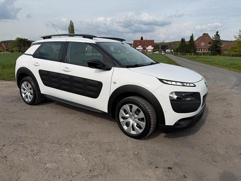 Gebraucht Citroën C4 Cactus 100 PS (73 kW) 2015 Weiß Kleinwagen