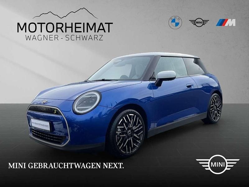 Gebraucht Mini John Cooper Works Favoured 218 PS (160 kW) 2024 Blazing blue Kleinwagen
