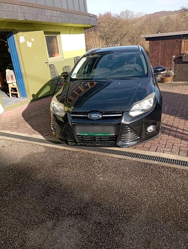 Gebraucht Ford Focus 116 PS (85 kW) 2011 Schwarz Kombi