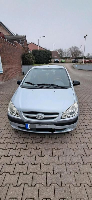 Gebraucht Hyundai Getz 67 PS (49 kW) 2009 Silber Kleinwagen