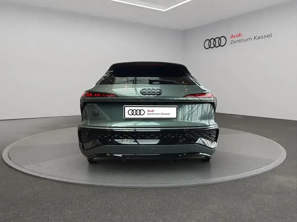 Gebraucht Audi Q3 S-Line 150 PS (110 kW) 2026 Grün SUV