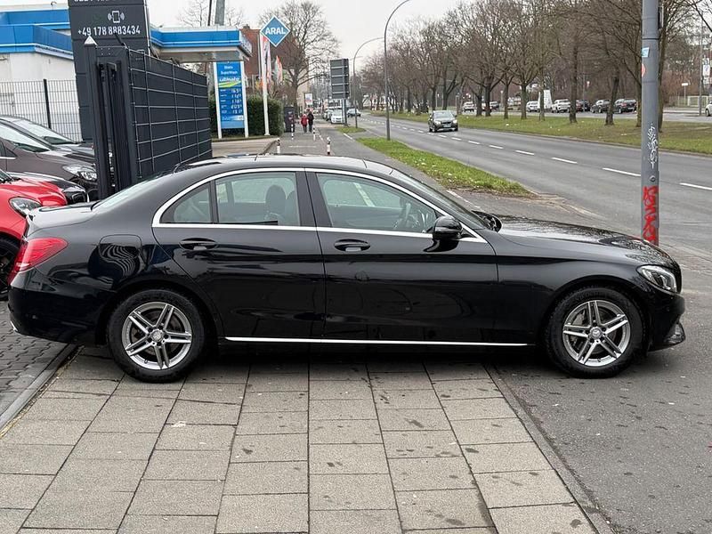 Gebraucht Mercedes C250 211 PS (155 kW) 2016 Schwarz Limousine