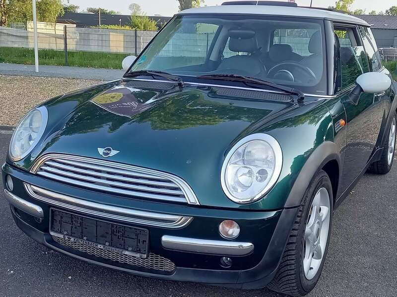 Grün Gebraucht 2002 Mini Cooper Kleinwagen | 2.200 € (Etwas zu teuer) - Bild 1/4