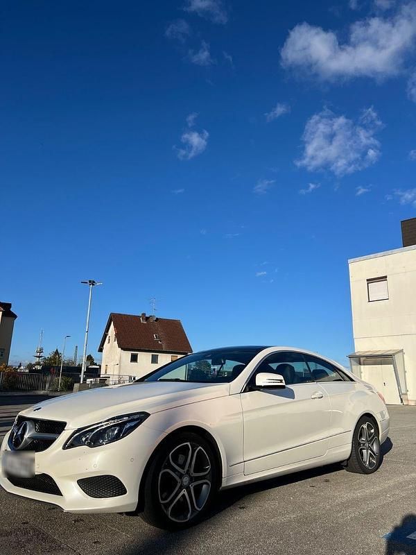 Gebraucht Mercedes E350 306 PS (225 kW) 2013 Weiß Coupé