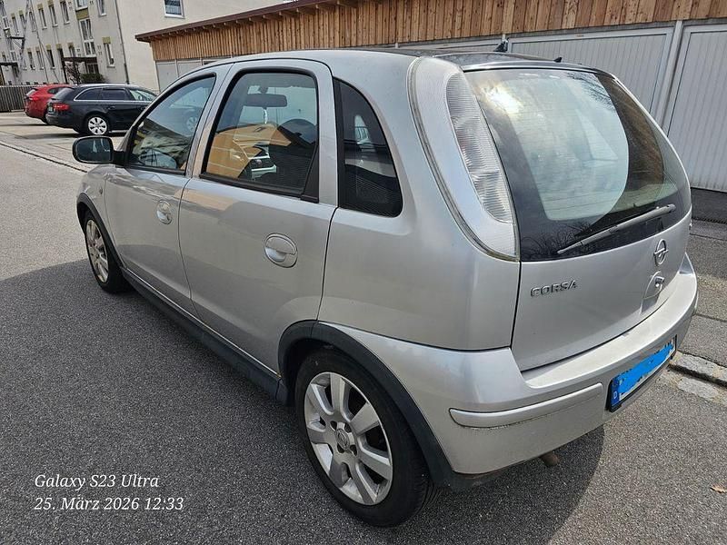 Gebraucht Opel Corsa 80 PS (58 kW) 2006 Silber Kleinwagen