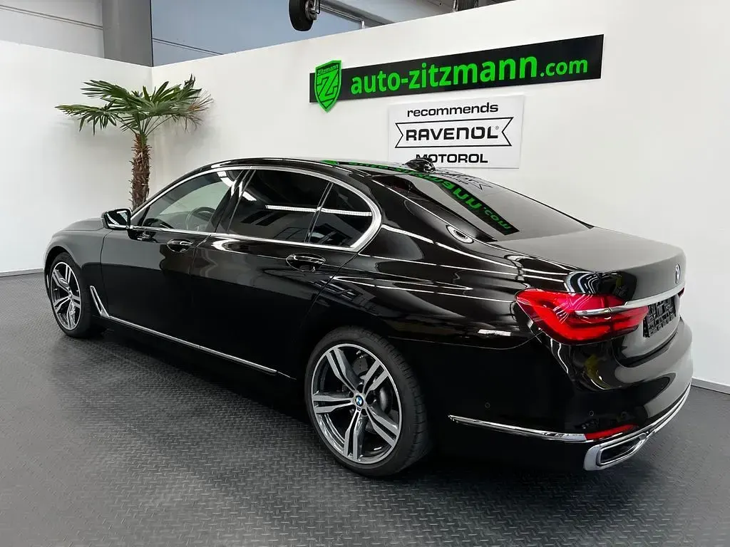 Gebraucht BMW 750 Performance 551 PS (405 kW) 2016 Schwarz Limousine