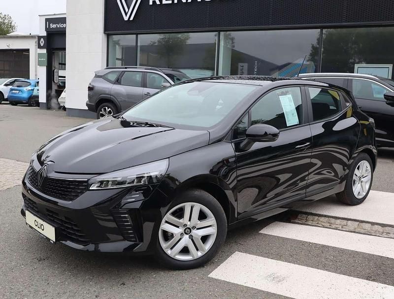 Neu Renault Clio V Evolution 91 PS (66 kW) 2025 Schwarz Limousine