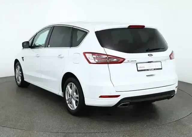 Używany Ford S-MAX S 190 KM (139 kW) 2019 Biały Minivan