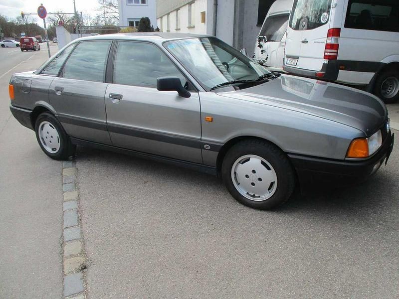 Gebraucht Audi 80 111 PS (81 kW) 1990 Grau Limousine