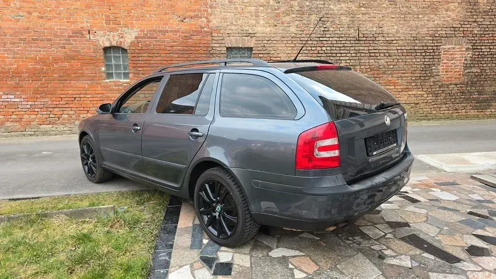 Gebraucht Skoda Octavia Elegance 160 PS (117 kW) 2008 Grau Limousine