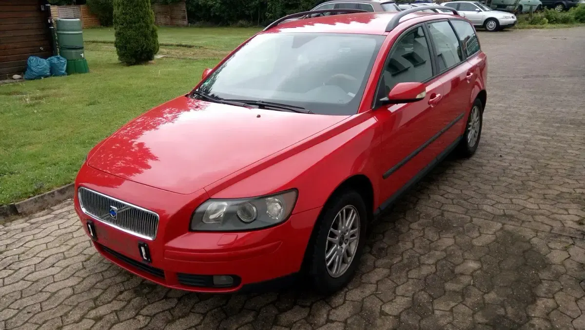 Gebraucht Volvo V50 125 PS (91 kW) 2004 Rot Kombi