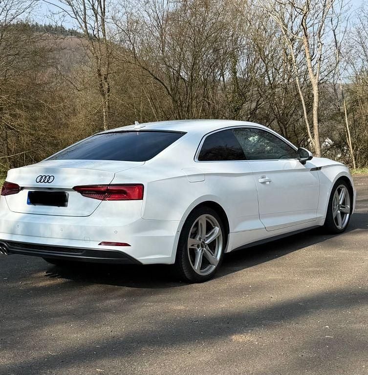 Gebraucht Audi A5 Ambiente 218 PS (160 kW) 2018 Weiß Coupé