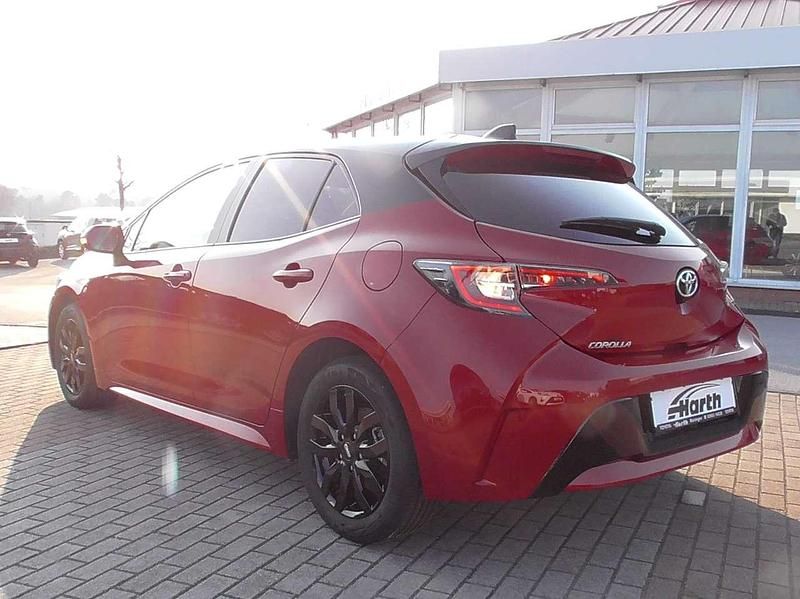 Gebraucht Toyota Corolla 116 PS (85 kW) 2019 Emotional red 2 Kleinwagen