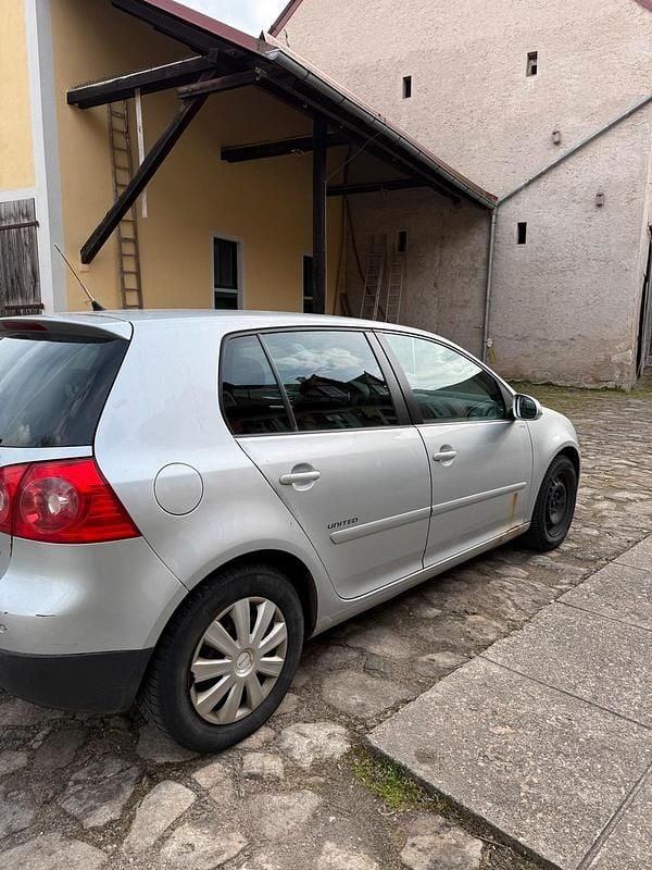 Gebraucht VW Golf V 102 PS (75 kW) 2007 Grau Kleinwagen