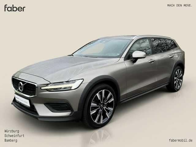 Gebraucht Volvo V60 CC Pro 250 PS (183 kW) 2020 Kombi