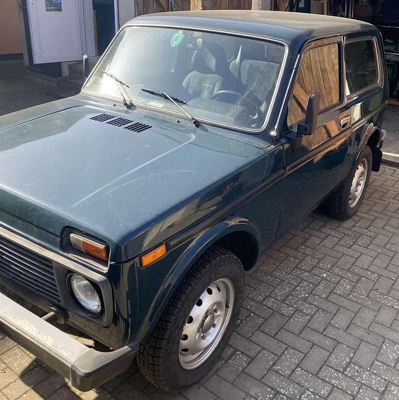 Gebraucht Lada niva 82 PS (60 kW) 2009 SUV
