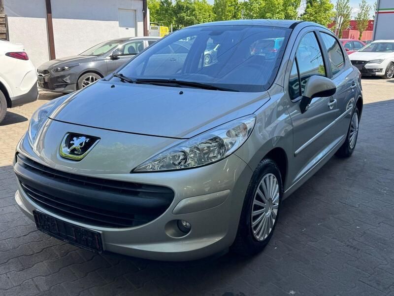 Grau Gebraucht 2007 Peugeot 207 Sport Kleinwagen | 2.790 € (Fairer Preis) - Bild 1/4