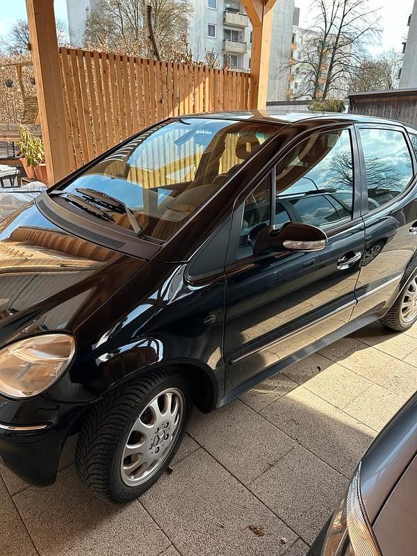 Gebraucht Mercedes A170 95 PS (69 kW) 2003 Schwarz Kleinwagen