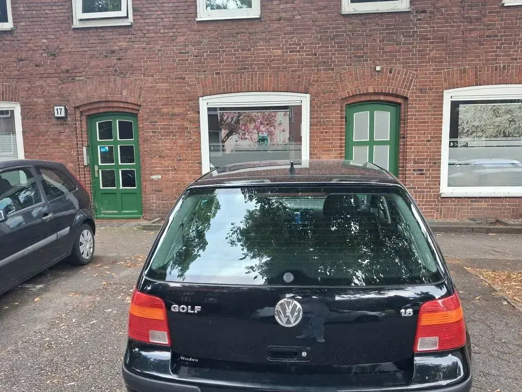 Gebraucht VW Golf IV Basis 101 PS (74 kW) 2000 Schwarz Limousine