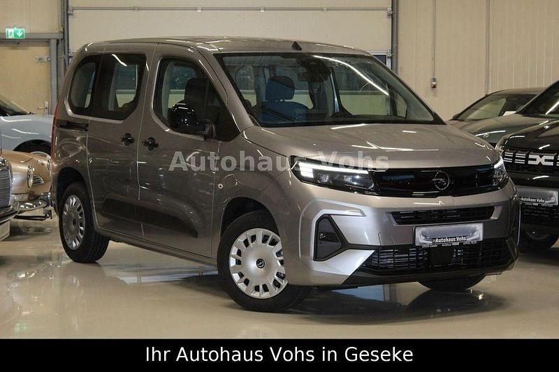 Neu Opel Combo Life Edition+ 110 PS (80 kW) 2026 Grau Van / Kleinbus
